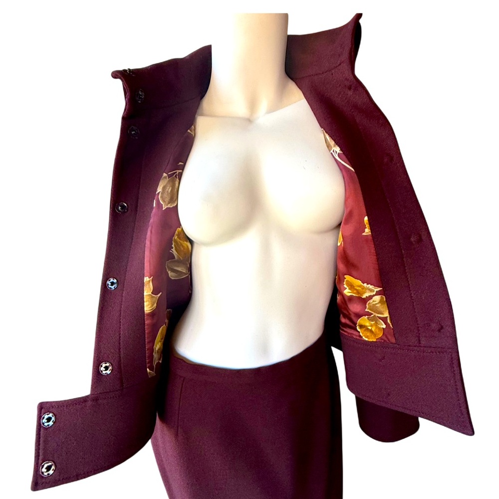 Dolce & Gabanna Maroon wool blazer and skirt suit IT 42